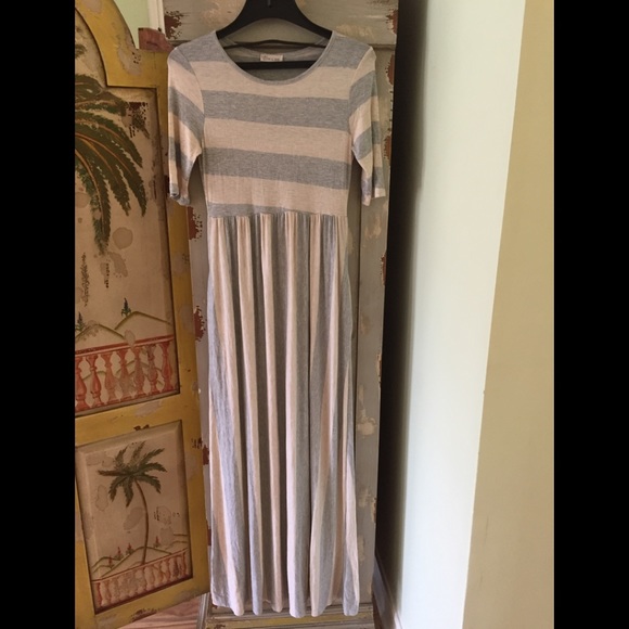 tea n rose Dresses & Skirts - Dress/tea n rose